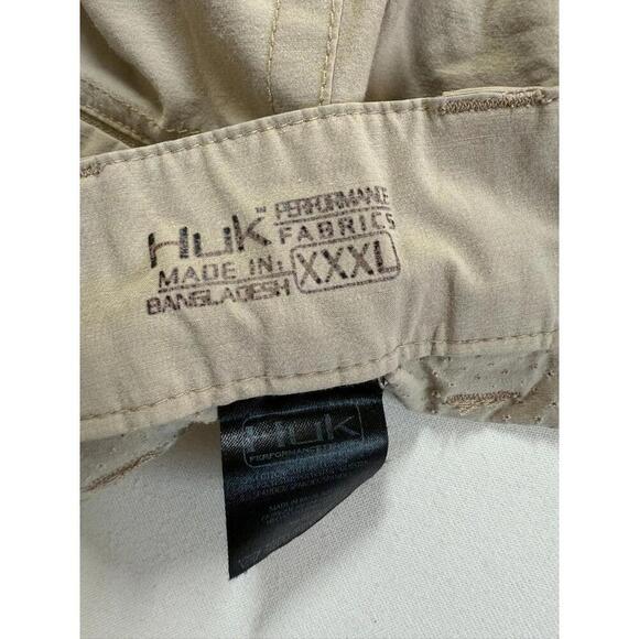 Huk Next Level Men's Shorts 3XL 11" Tan Fishing Performance - Picture 3 of 5